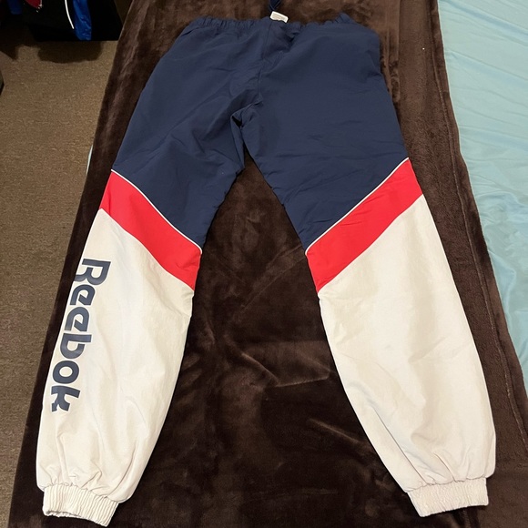 Reebok Classic Windbreakers Small - Picture 3 of 3